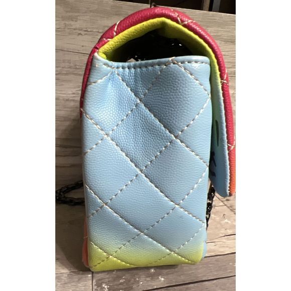 Graffiti Quilted PurseāColorful 10ā - Picture 6 of 14